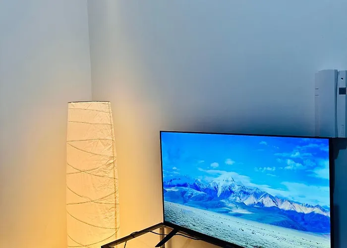 Apartment Shore One Bedroom - Close To Moa And Ikea With Free Wifi *