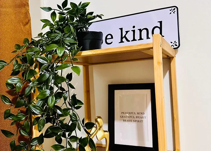 Shore One Bedroom - Close To Moa And Ikea With Free Wifi